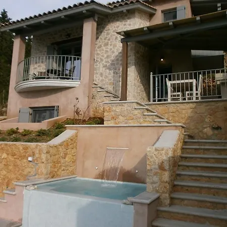 Acquaterra Villa *